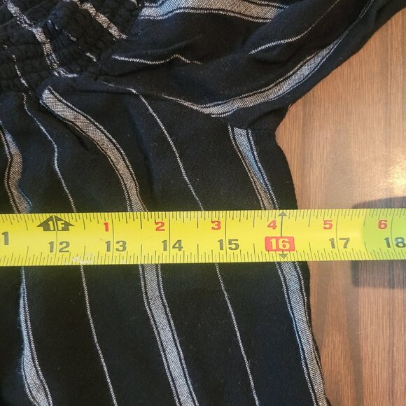 Socialite Off The Shoulder Top Long Sleeve Black White Womens Size XS XSmall - Picture 8 of 10